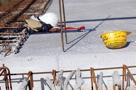 CONTRO I DECESSI SUL LAVORO